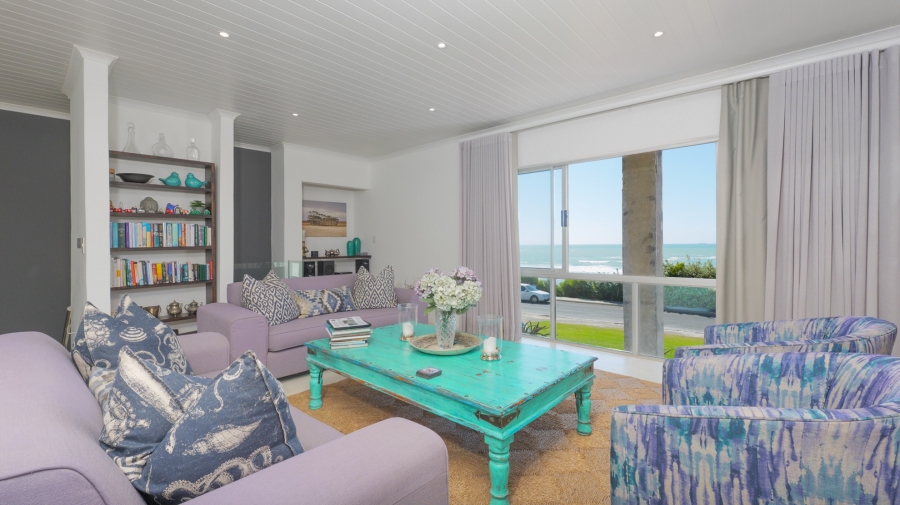 6 Bedroom Property for Sale in Agulhas Western Cape